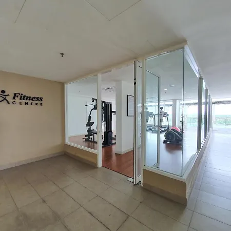 Nice And Cozy Studio Apartment With Gym And Pool. Kampar Exterior photo