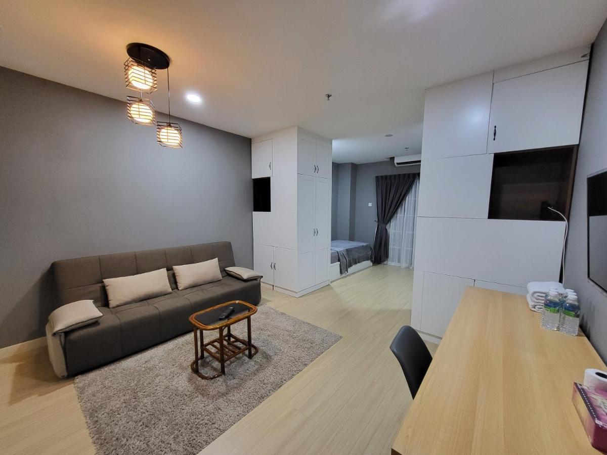 Apartment And Cozy With Gym And Pool.