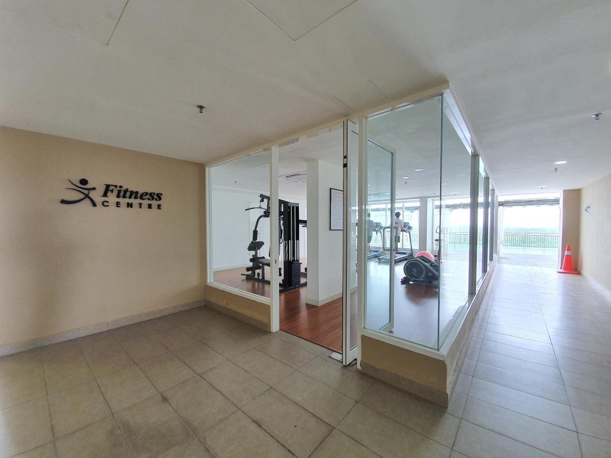 Apartment And Cozy With Gym And Pool.